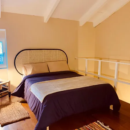 Casa Ruiva No Oeste *