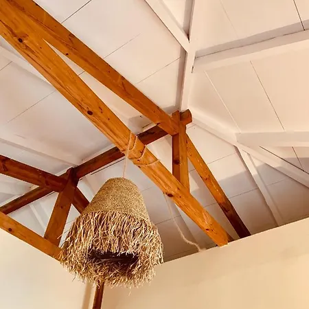 Casa Ruiva No Oeste